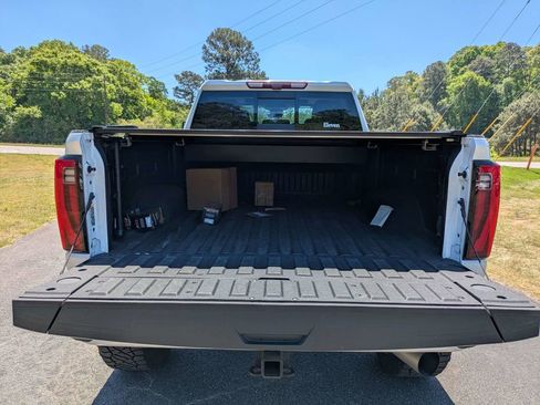 Used 2024 GMC Sierra 2500 Denali w/ Denali Reserve Package AWD/4WD image 13