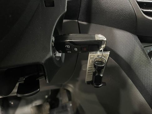 Used 2020 Ford Transit Connect XL image 18