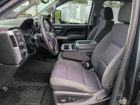 Certified 2018 Chevrolet Silverado 2500 LT w/ All Star Edition AWD/4WD image 18