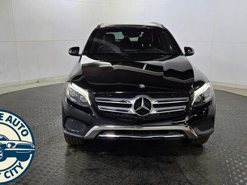 Used 2016 Mercedes-Benz GLC 300 4MATIC w/ Multimedia Package image 2