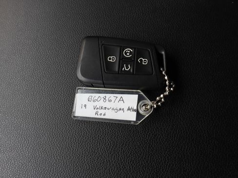 Used 2019 Volkswagen Atlas SE FWD image 31