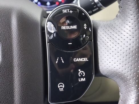 Used 2020 Land Rover Range Rover Sport HSE image 13