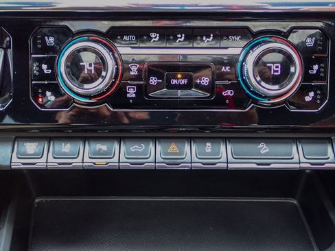 Used 2024 GMC Sierra 2500 Denali Ultimate w/ Max Trailering Package image 19