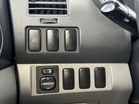 Used 2007 Toyota Tacoma PreRunner RWD image 19