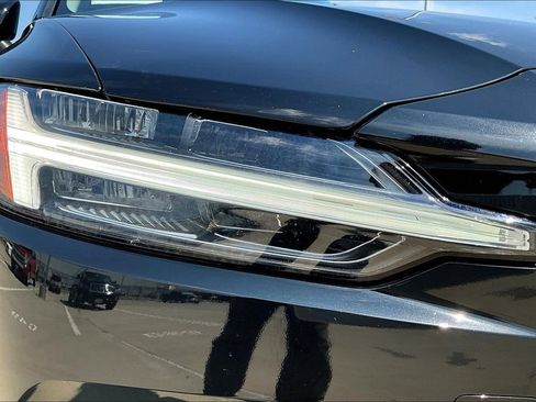 Certified 2024 Volvo V60 B5 Cross Country Plus image 37