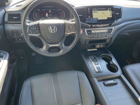Used 2022 Honda Pilot TrailSport image 7