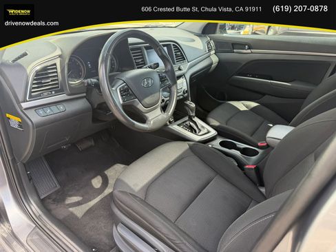 Used 2018 Hyundai Elantra Value Edition w/ Cargo Package FWD image 9