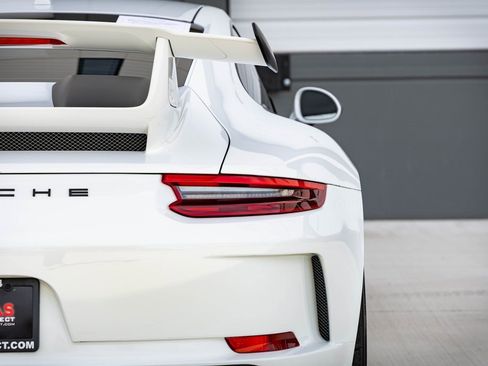 Used 2018 Porsche 911 GT3 image 12