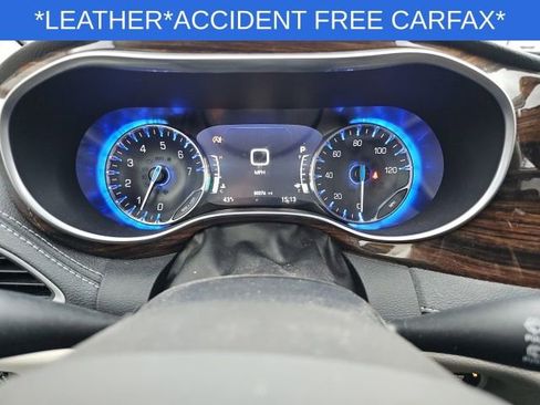 Used 2022 Chrysler Pacifica Limited image 39