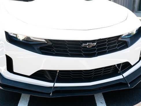 Used 2022 Chevrolet Camaro LS RWD image 5