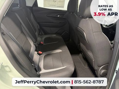 New 2026 Chevrolet TrailBlazer LT w/ LT Cold Weather Package FWD image 22