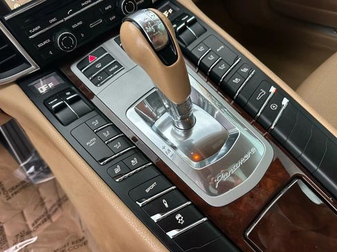 Used 2011 Porsche Panamera S image 22