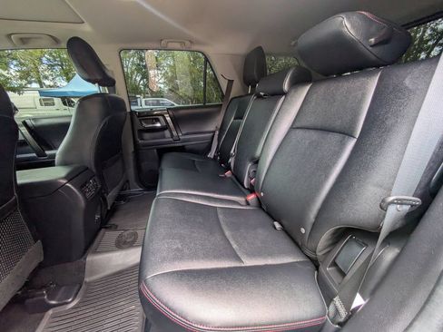 Used 2022 Toyota 4Runner TRD Off-Road Premium w/ Moonroof Package AWD/4WD image 14