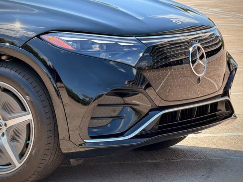 Used 2023 Mercedes-Benz EQS 580 4MATIC SUV image 5
