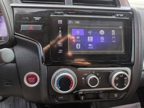 Used 2017 Honda Fit EX image 17