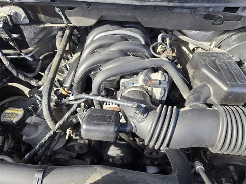 Used 2010 Ford F150 XLT image 29