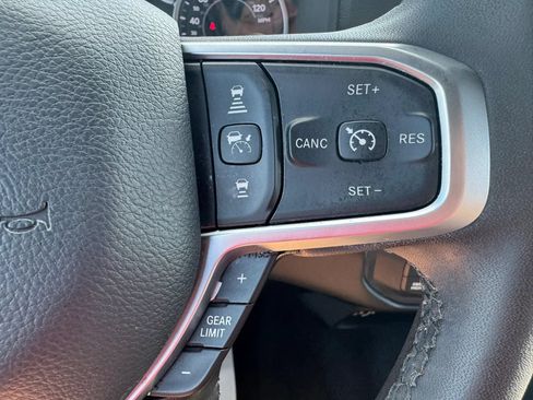 Used 2026 RAM 2500 Big Horn AWD/4WD image 9