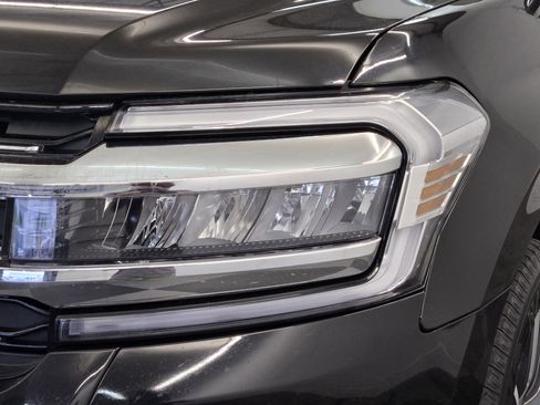 Certified 2024 Ford Expedition Limited image 8