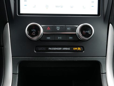 Used 2024 Ford Edge SEL image 32