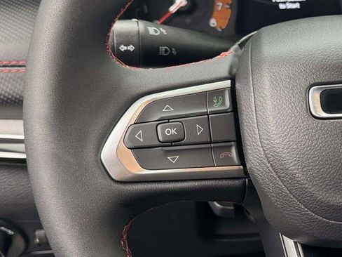 New 2026 Jeep Compass Trailhawk image 36