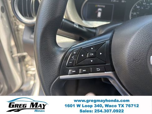 Used 2018 Nissan Kicks SV FWD image 12