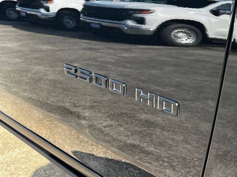 Used 2025 Chevrolet Silverado 2500 LTZ w/ Trail Boss Package image 35