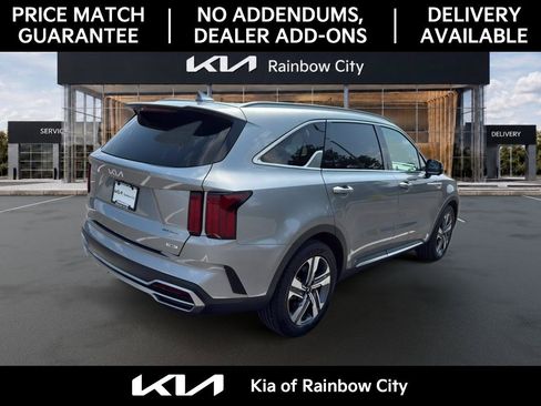 Used 2023 Kia Sorento SX Prestige w/ Panoramic Sunroof Package AWD/4WD image 5