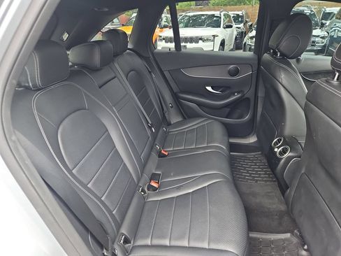 Used 2021 Mercedes-Benz GLC 300 4MATIC image 15