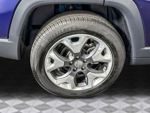 Used 2018 Jeep Compass Limited w/ Navigation Group image 38