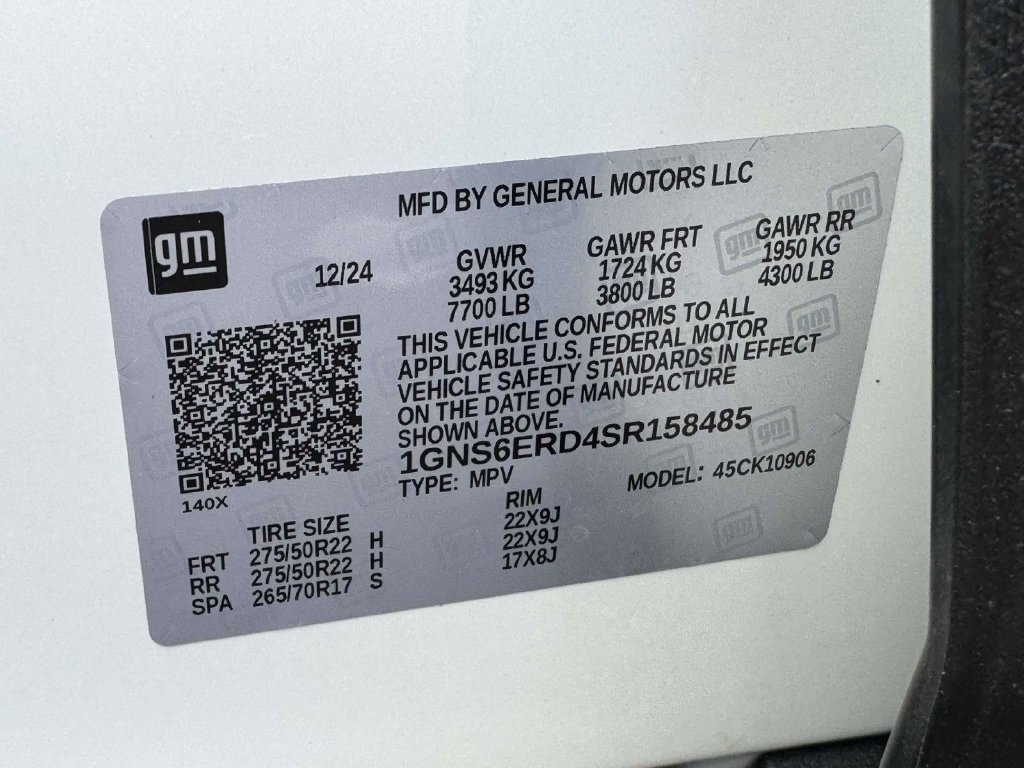 Used 2025 Chevrolet Suburban RST w/ Comfort Package AWD/4WD image 29