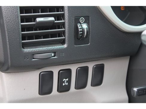 Used 2004 Toyota 4Runner Sport AWD/4WD image 15