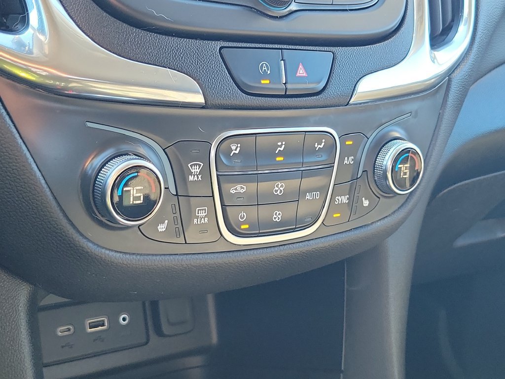 Used 2022 Chevrolet Equinox LT AWD/4WD image 25
