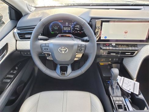 New 2026 Toyota Camry XLE image 12