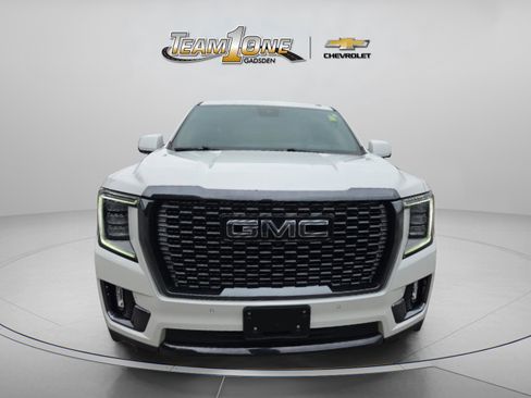 Used 2023 GMC Yukon Denali Ultimate AWD/4WD image 2