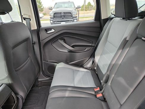 Used 2016 Ford Escape SE image 17