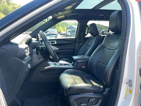 Used 2020 Ford Explorer ST w/ ST High-Performance Pack image 11