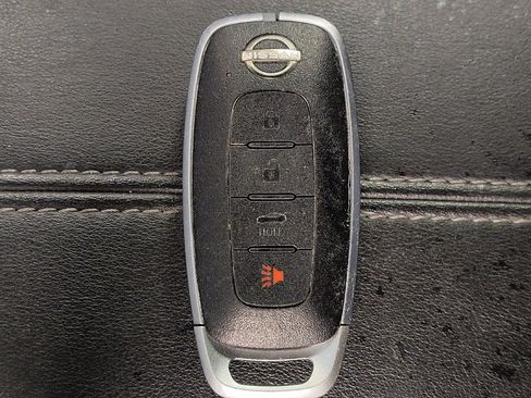 Used 2025 Nissan Sentra S image 32