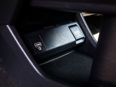 Used 2020 Honda HR-V LX image 37