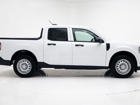 New 2025 Ford Maverick XL image 2