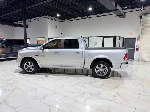 Used 2016 RAM 1500 Laramie w/ Convenience Group AWD/4WD image 7