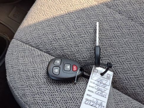 Used 2024 Chevrolet Express 3500 LT w/ LT Preferred Equipment Group image 16