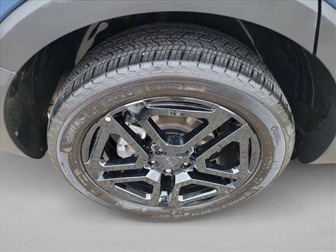 Used 2025 Kia Telluride SX Prestige X-Line image 11