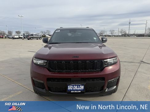 New 2025 Jeep Grand Cherokee L Limited image 3