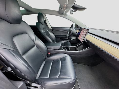 Used 2019 Tesla Model 3 Long Range image 20