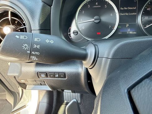 Used 2025 Lexus IS 350 F Sport RWD image 28