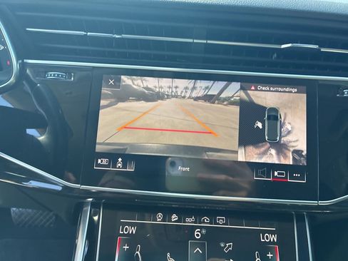 Used 2020 Audi Q7 3.0T Premium Plus image 14
