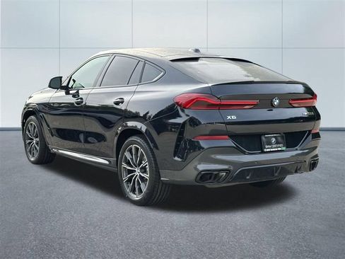 Certified 2025 BMW X6 M60i w/ Dynamic Handling Package AWD/4WD image 9