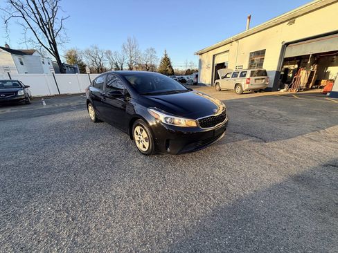 Used 2018 Kia Forte LX image 5