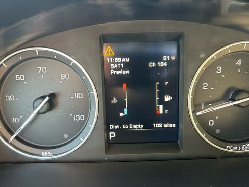 Used 2014 Land Rover LR2 HSE image 21