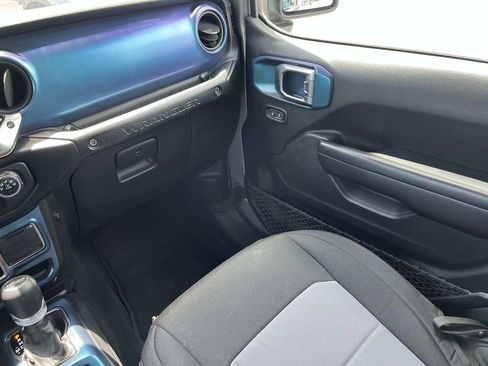 Used 2020 Jeep Wrangler Unlimited Sport AWD/4WD image 13